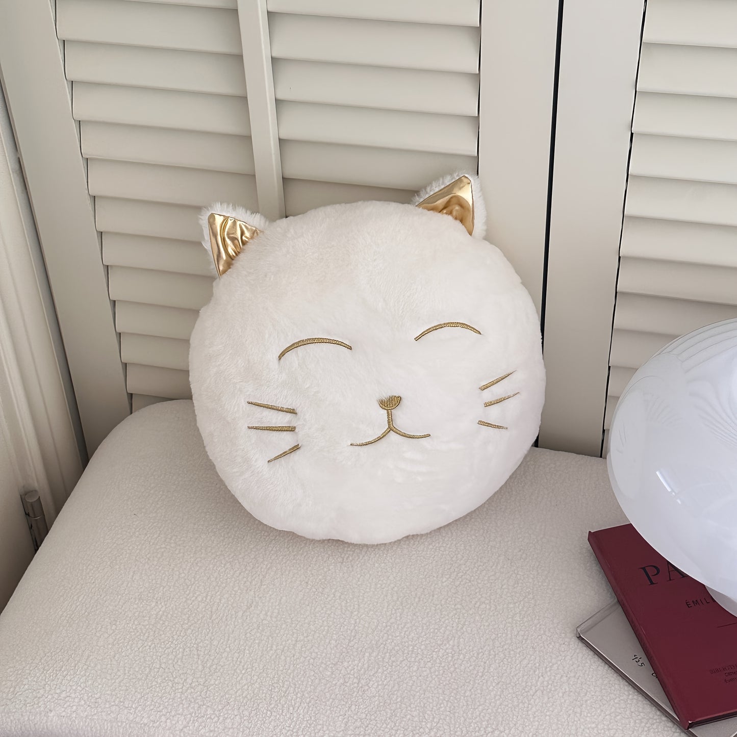 Golden Fluffy Cat Pillow Golden Fluffy Cat Pillow - Cartoon-Themed Decorative Pillow for Home Decor