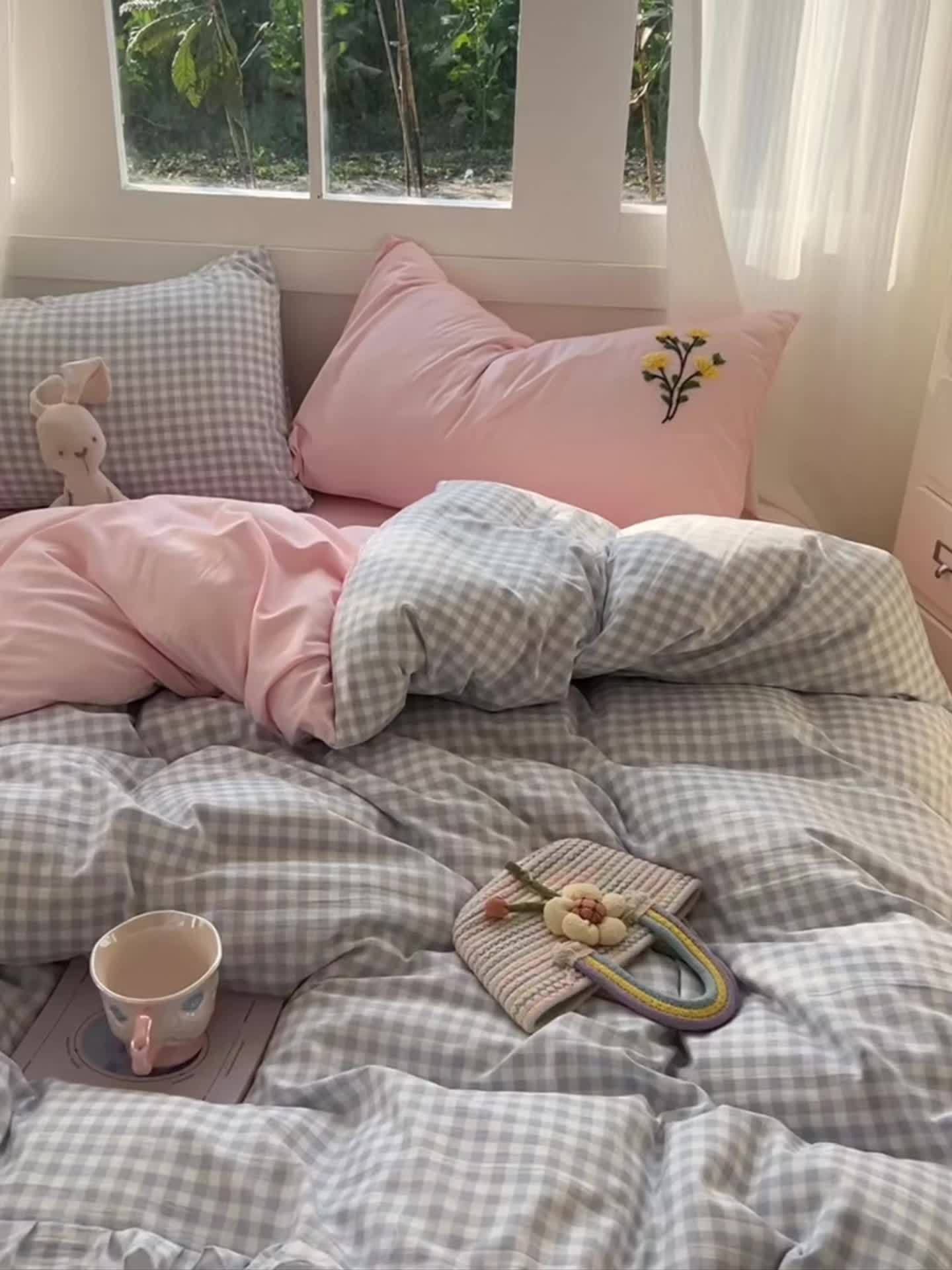Flower and Lace Bedding Set, Blue Plaid + Colorful Floral Pattern