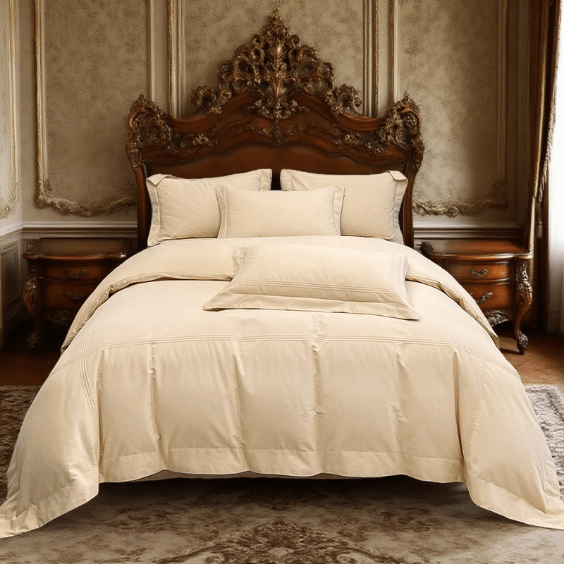 Warm Four-Piece Bedding Set: Includes 1 Duvet Cover + 1 Fitted Sheet + 2 Pillowcases