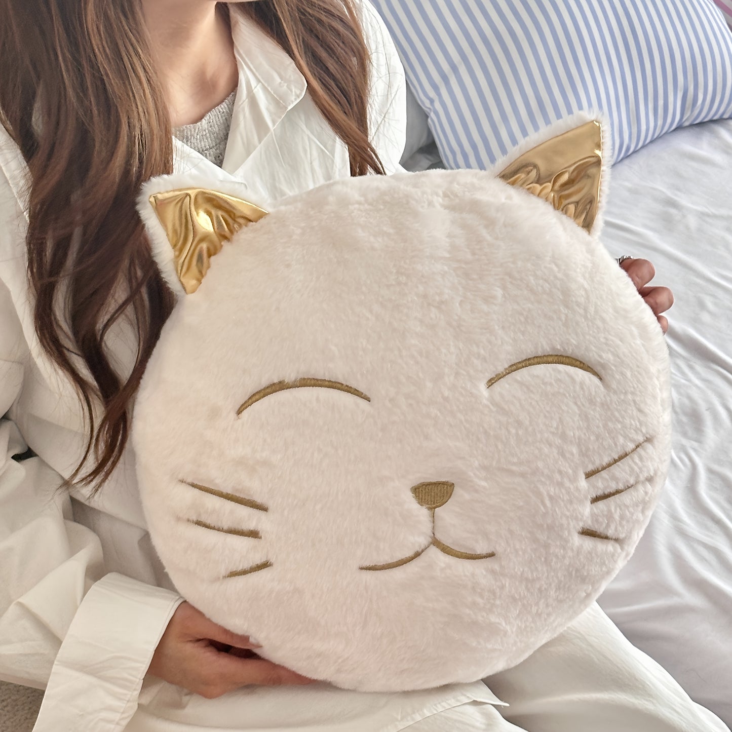 Golden Fluffy Cat Pillow Golden Fluffy Cat Pillow - Cartoon-Themed Decorative Pillow for Home Decor