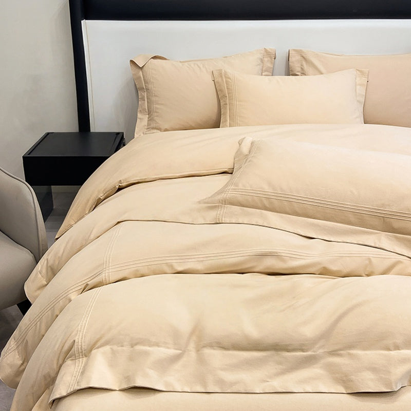 Warm Four-Piece Bedding Set: Includes 1 Duvet Cover + 1 Fitted Sheet + 2 Pillowcases